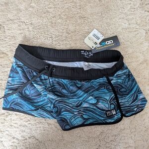 Salt Life Women's Aqua trunks, Aqua and Black Swim Trunks NWT
